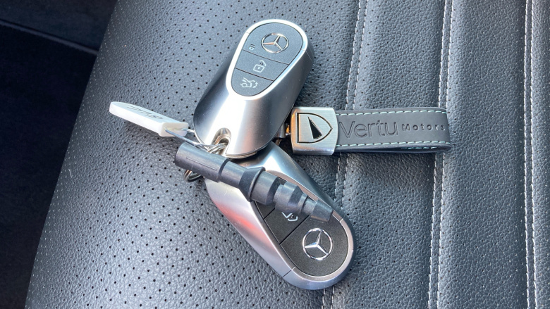 Mercedes-Benz GLC 300e 4Matic AMG Line 5dr 9G-Tronic Estate